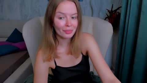 laurennhill online show from September 21, 1:04 am