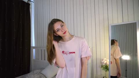 Kate online show from May 13, 8:31 am