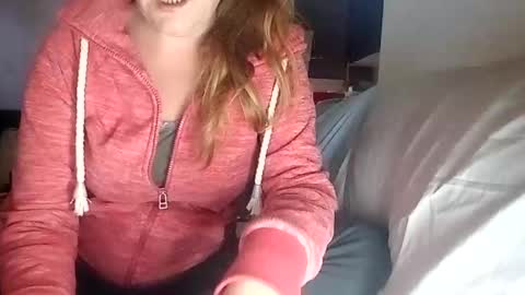 Snapshot of lauriehotxxx chatting on January 2, 5:29 pm lauriehotxxx online show from January 2, 5:29 pm