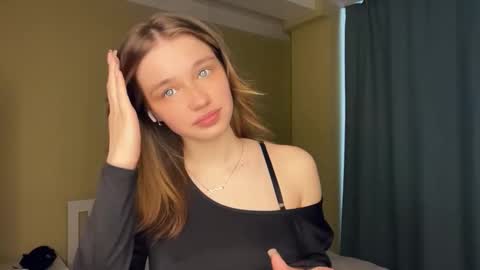 Bella online show from March 9, 11:02 am