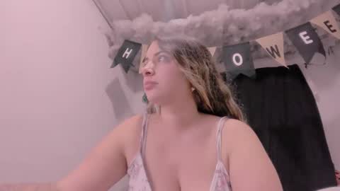 Lauu G online show from October 19, 9:33 am