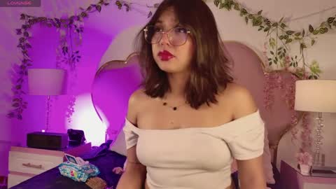 luu online show from April 22, 9:56 pm