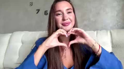 Luisa online show from July 28, 12:48 pm
