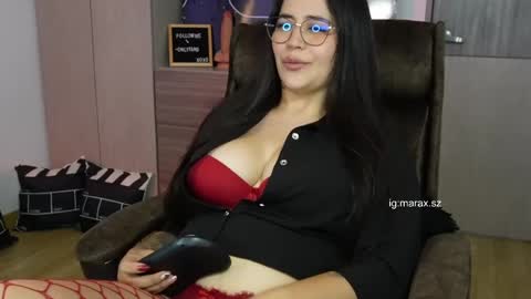 Mara online show from September 19, 8:19 pm