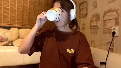 Emily online show from November 30, 4:22 pm