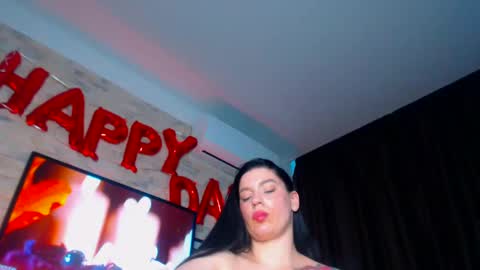 Snapshot of laya_moon chatting on September 12, 10:02 am LayaMoon online show from September 12, 10:02 am