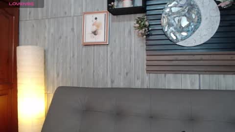 Layla online show from November 29, 1:31 am