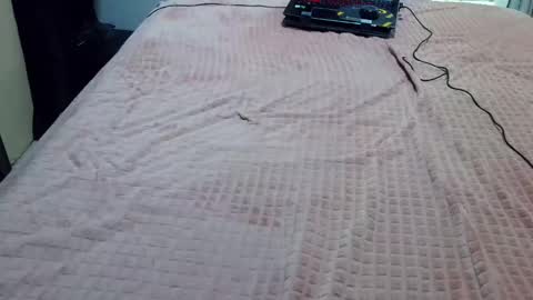 kelly online show from February 19, 9:36 pm