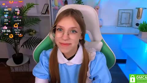 layriantavee online show from January 18, 7:17 am