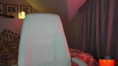 Pansy online show from October 27, 6:13 pm