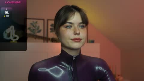 Snapshot of lazy_pepsi chatting on October 15, 7:27 pm Pansy online show from October 15, 7:27 pm