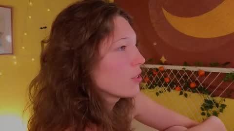 Lea online show from October 23, 4:35 pm