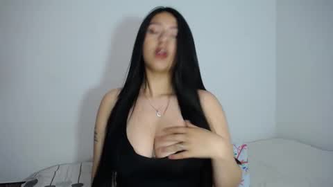 leah_cyrus online show from February 21, 1:00 am