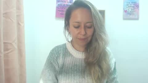 Snapshot of leah_susman chatting on March 8, 1:59 am leah_susman online show from March 8, 1:59 am