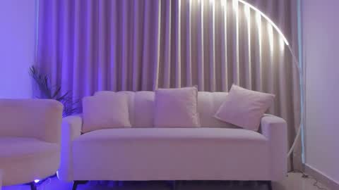 leahaltomm online show from September 16, 10:51 pm