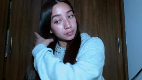 leanaalhub online show from February 8, 4:36 am