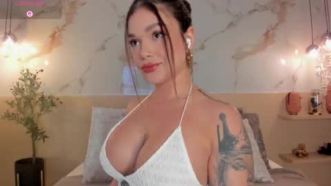    online show from December 3, 11:18 pm