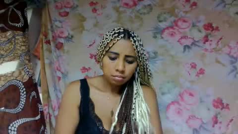 leatianaa online show from May 28, 1:58 am