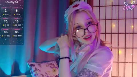 Lee ex online show from September 30, 7:14 am