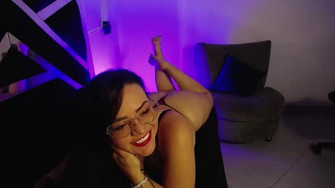 Snapshot of leelufox chatting on October 11, 3:33 am Leelu online show from October 11, 3:33 am