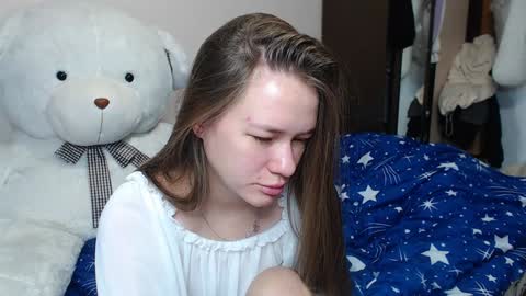 Snapshot of leila_bambi_ chatting on January 27, 9:11 pm leila_bambi_ online show from January 27, 9:11 pm