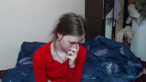 Snapshot of leila_bambi_ chatting on March 5, 2:34 pm leila_bambi_ online show from March 5, 2:34 pm