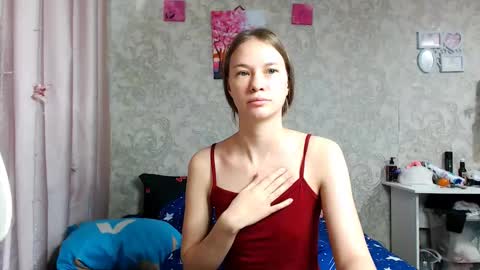 Snapshot of leila_bambi_ chatting on October 8, 8:07 am leila_bambi_ online show from October 8, 8:07 am