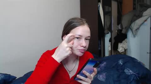 Snapshot of leila_bambi_ chatting on March 10, 5:29 pm leila_bambi_ online show from March 10, 5:29 pm