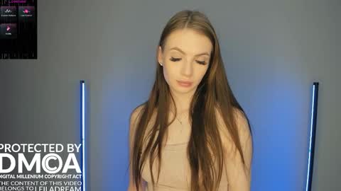 leiladream online show from March 23, 5:35 am