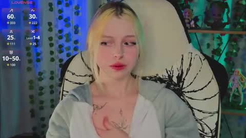 Leila online show from February 23, 3:11 pm