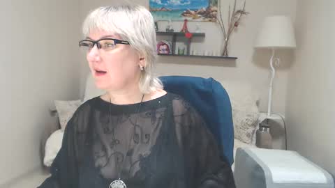 Snapshot of leilamays chatting on February 10, 12:39 pm Leila Kinky online show from February 10, 12:39 pm