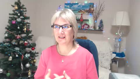 Leila Kinky online show from January 8, 5:55 am