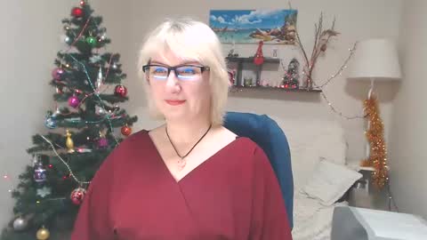 Snapshot of leilamays chatting on January 13, 12:35 pm Leila Kinky online show from January 13, 12:35 pm