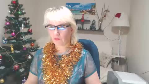 Snapshot of leilamays chatting on December 29, 4:59 am Leila Kinky online show from December 29, 4:59 am