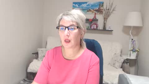 Snapshot of leilamays chatting on October 14, 5:21 am Leila Kinky online show from October 14, 5:21 am