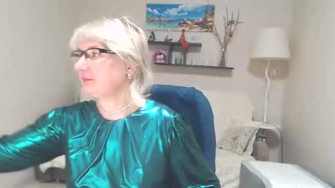 Snapshot of leilamays chatting on March 6, 2:29 pm Leila Kinky online show from March 6, 2:29 pm
