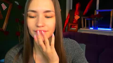 Leila Rai online show from November 28, 2:31 pm