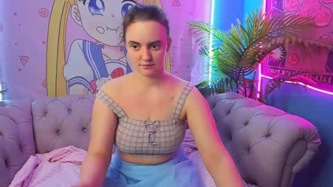 Snapshot of lela_ryan chatting on December 18, 8:25 pm Lela online show from December 18, 8:25 pm
