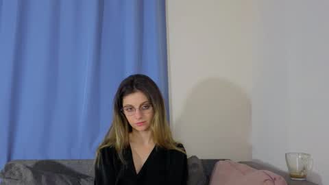 Alexandria online show from December 4, 9:37 pm