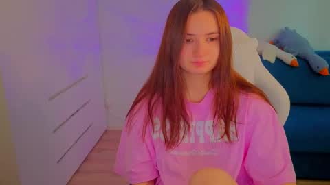 Lelia online show from October 5, 11:48 am