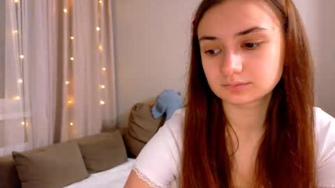 Lelia online show from November 25, 5:04 pm