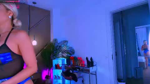 Lelie online show from July 19, 8:00 pm