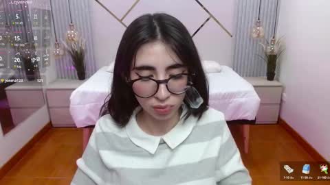 Snapshot of lena_roses chatting on September 16, 9:56 pm Lena online show from September 16, 9:56 pm