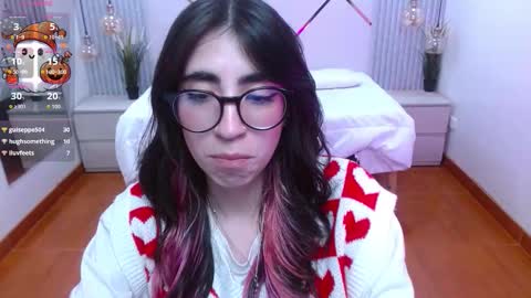 Snapshot of lena_roses chatting on October 17, 9:18 pm Lena online show from October 17, 9:18 pm