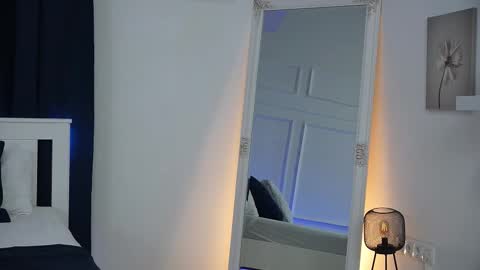 Lena online show from October 17, 1:47 pm