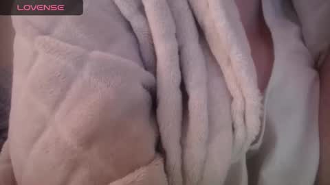 lenagolden online show from February 21, 1:22 pm