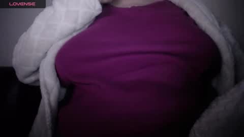 lenagolden online show from January 15, 4:24 pm