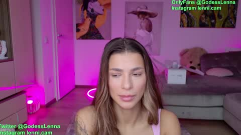 Snapshot of lenna_godess chatting on December 5, 8:00 am Lenna Goddess online show from December 5, 8:00 am