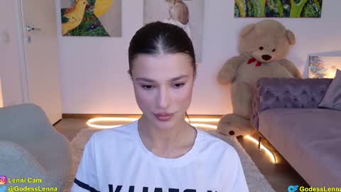 Snapshot of lenna_godess chatting on February 12, 7:13 am Lenna Goddess online show from February 12, 7:13 am