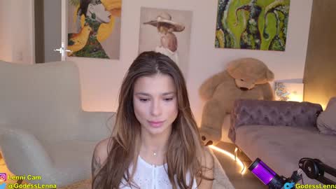 Snapshot of lenna_godess chatting on February 7, 6:45 am Lenna Goddess online show from February 7, 6:45 am